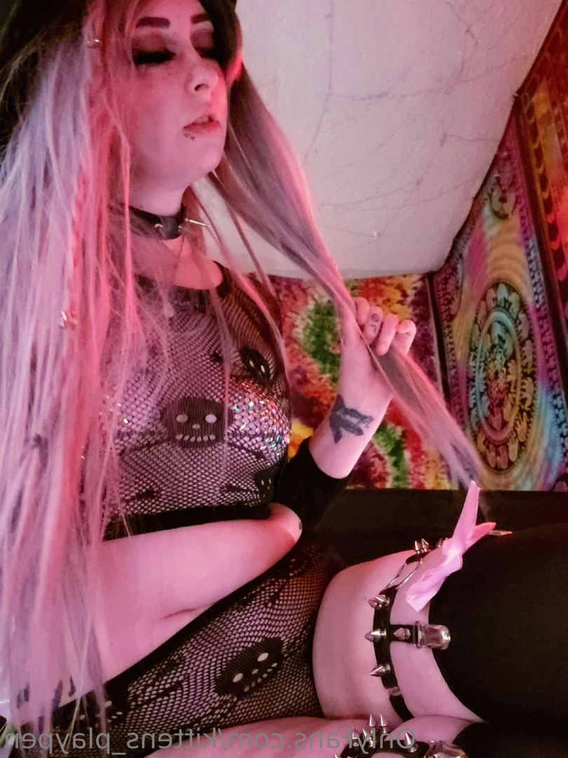 Kitten/Kat🐈🌸 [ kittens_playpen ] Onlyfans leaked photo 10511981 on Hotleaks.tv