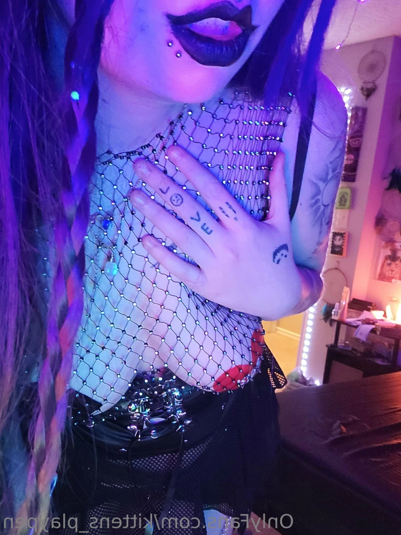Kitten/Kat🐈🌸 [ kittens_playpen ] Onlyfans leaked photo 10513112 on Hotleaks.tv