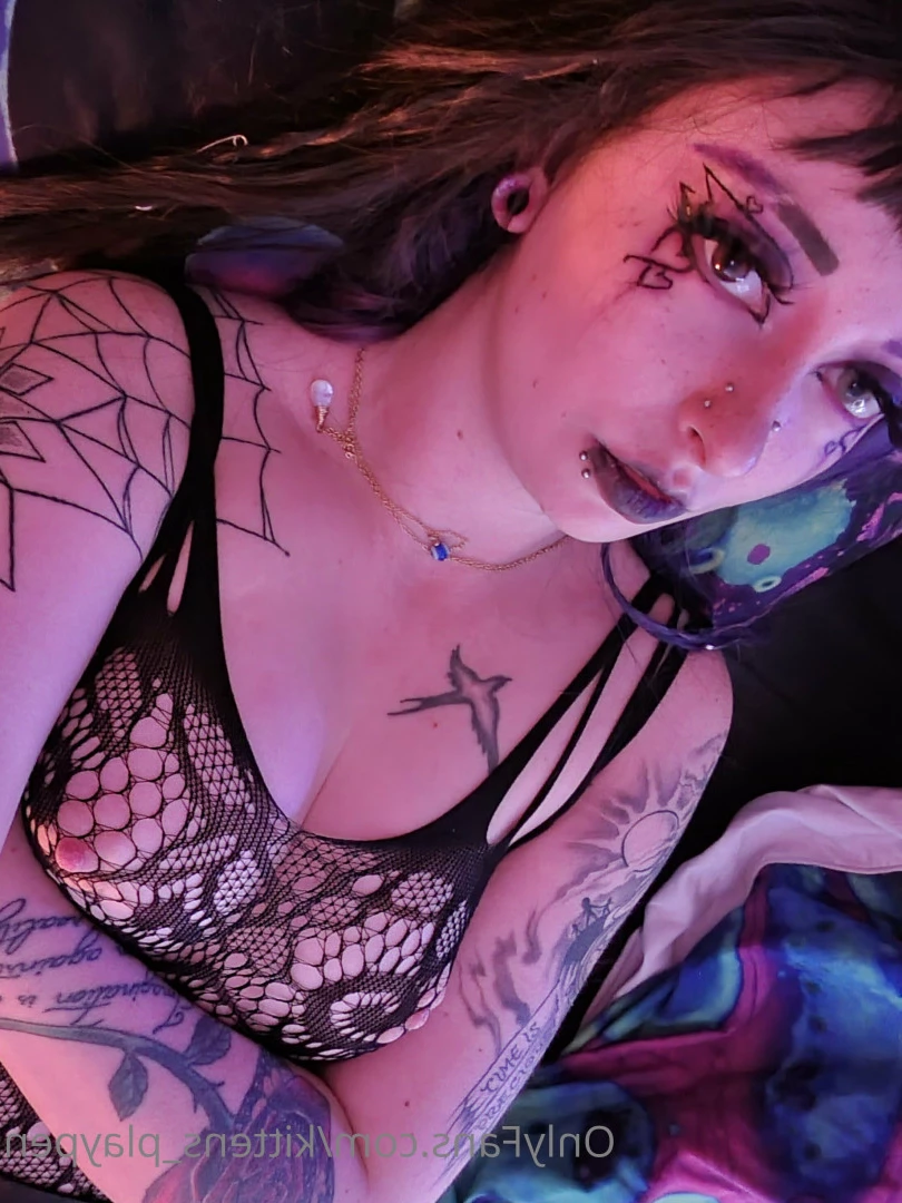 Kitten/Kat🐈🌸 [ kittens_playpen ] Onlyfans leaked photo 10522820 on Hotleaks.tv