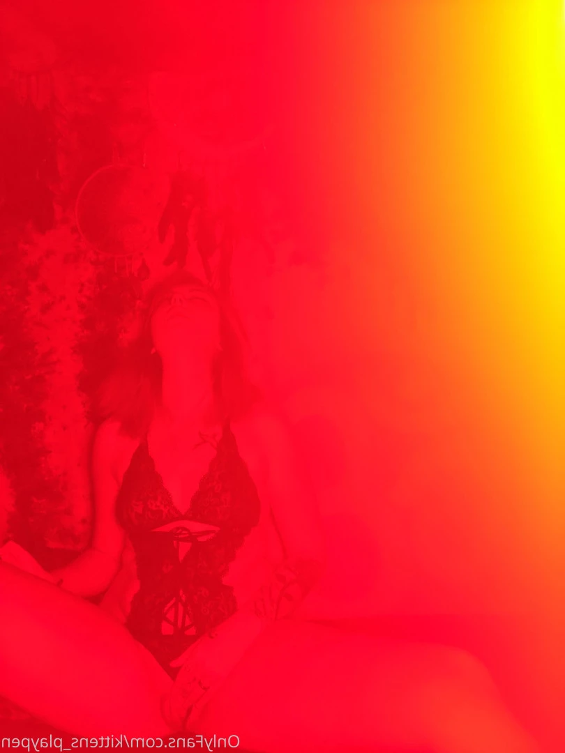 Kitten/Kat🐈🌸 [ kittens_playpen ] Onlyfans leaked photo 10527955 on Hotleaks.tv