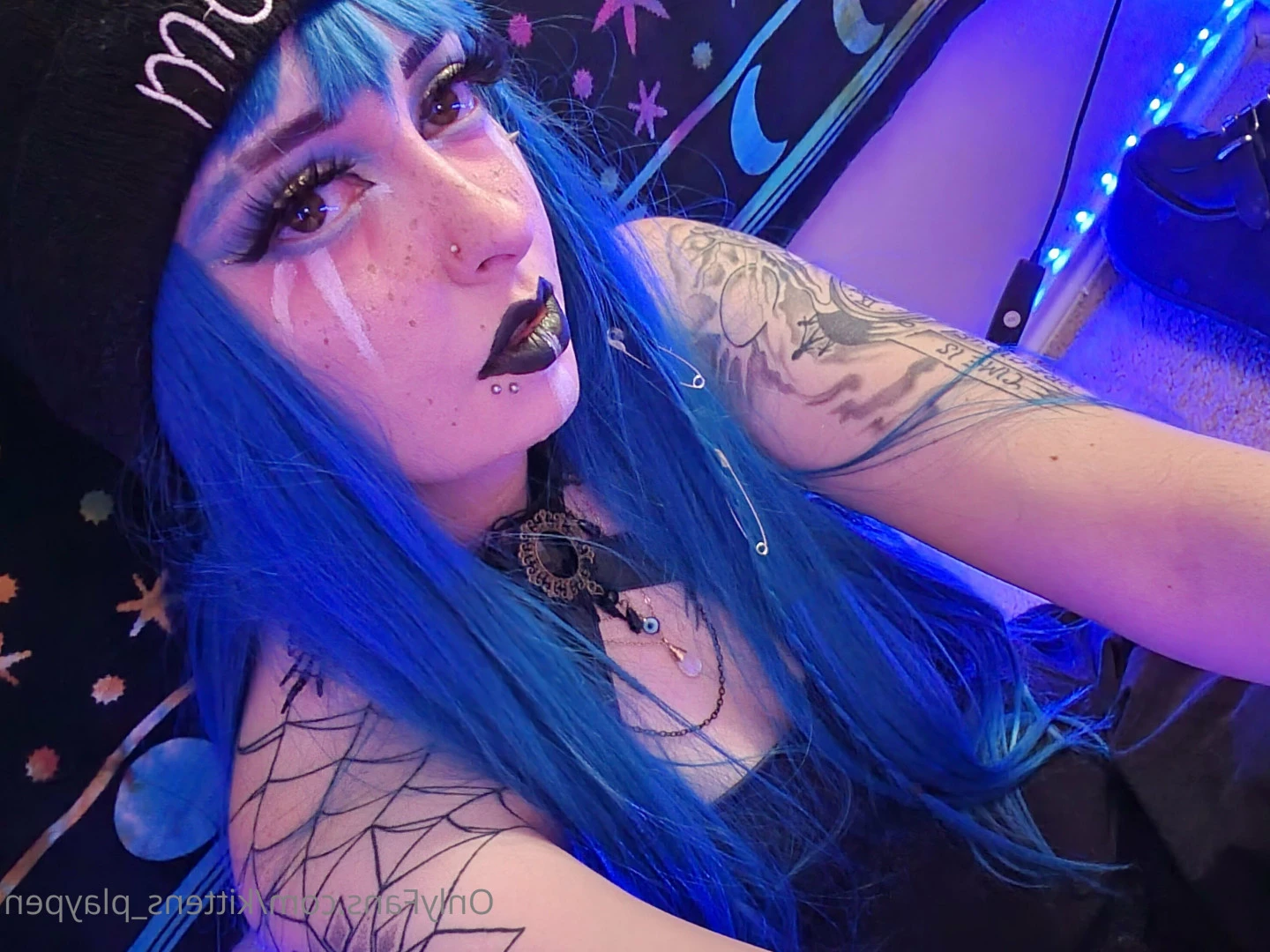 Kitten/Kat🐈🌸 [ kittens_playpen ] Onlyfans leaked photo 10528773 on Hotleaks.tv