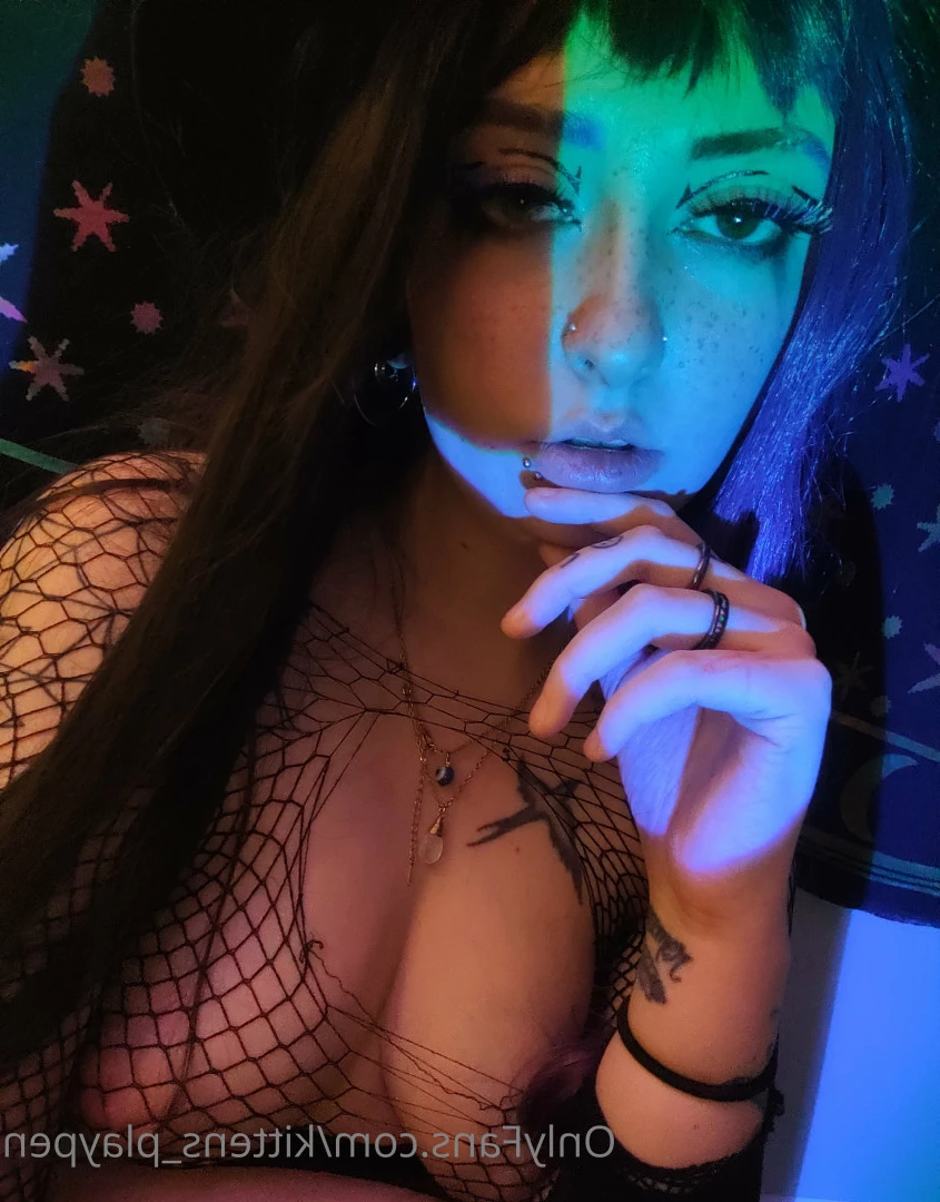 Kitten/Kat🐈🌸 [ kittens_playpen ] Onlyfans leaked photo 10529386 on Hotleaks.tv