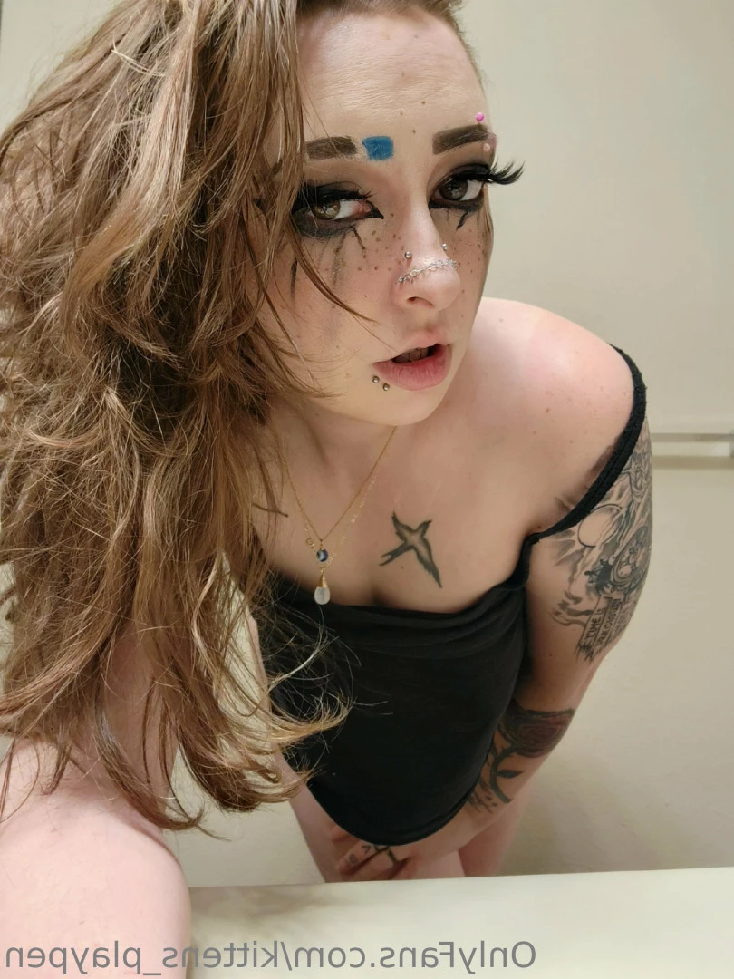 Kitten/Kat🐈🌸 [ kittens_playpen ] Onlyfans leaked photo 10531957 on Hotleaks.tv