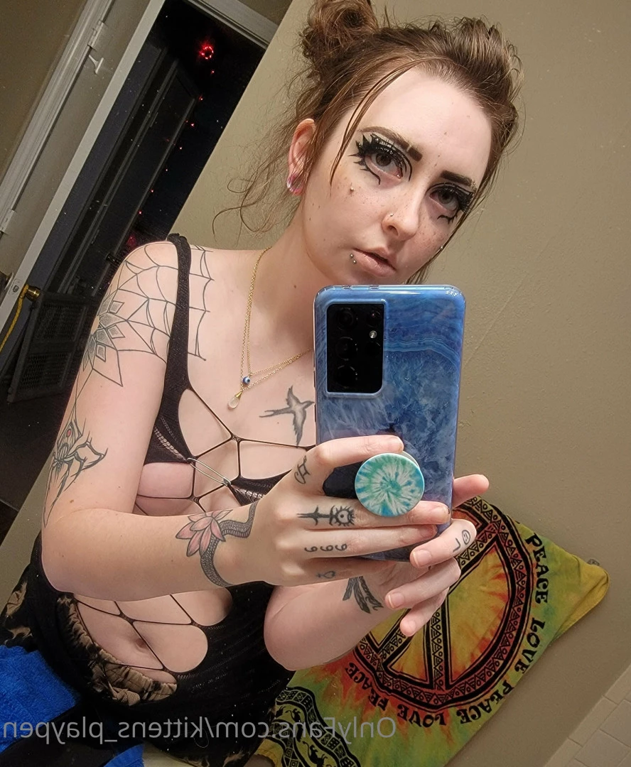 Kitten/Kat🐈🌸 [ kittens_playpen ] Onlyfans leaked photo 10533881 on Hotleaks.tv