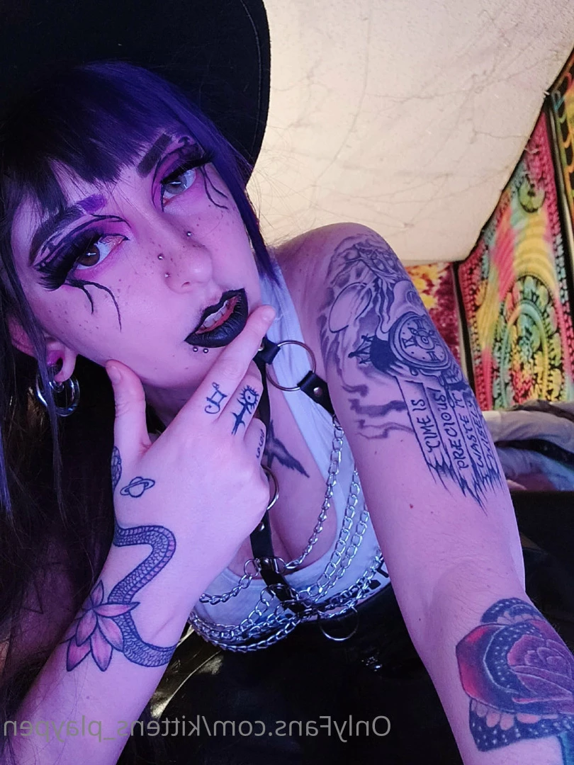 Kitten/Kat🐈🌸 [ kittens_playpen ] Onlyfans leaked photo 10537479 on Hotleaks.tv
