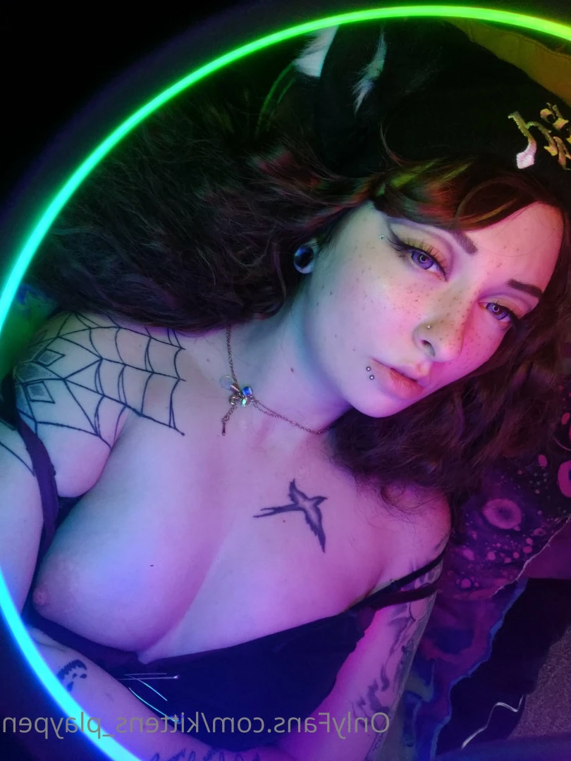 Kitten/Kat🐈🌸 [ kittens_playpen ] Onlyfans leaked photo 10542295 on Hotleaks.tv