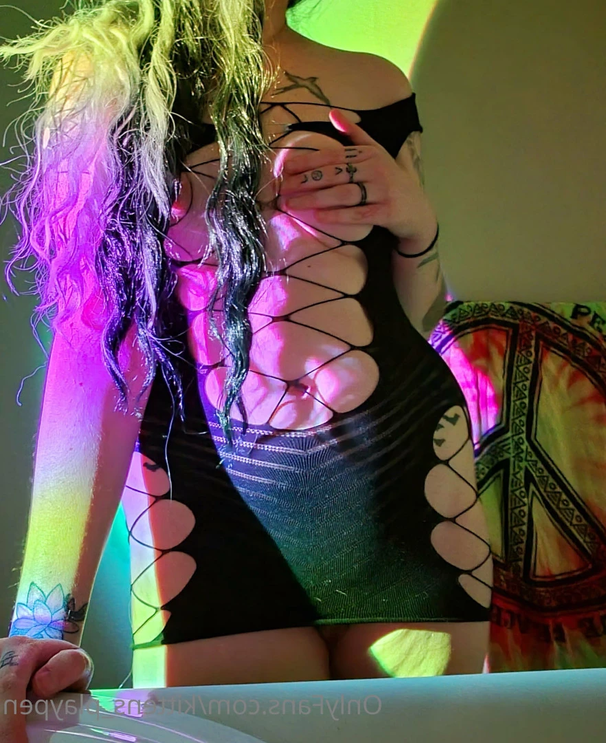 Kitten/Kat🐈🌸 [ kittens_playpen ] Onlyfans leaked photo 10542693 on Hotleaks.tv