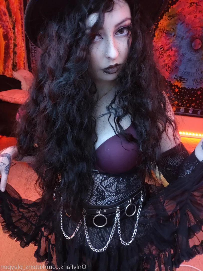 Kitten/Kat🐈🌸 [ kittens_playpen ] Onlyfans leaked photo 10550685 on Hotleaks.tv