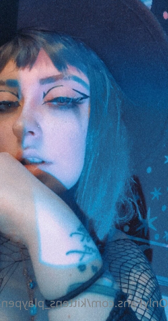 Kitten/Kat🐈🌸 [ kittens_playpen ] Onlyfans leaked photo 10552173 on Hotleaks.tv
