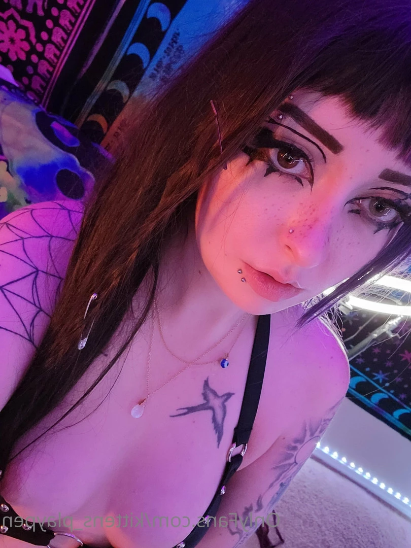 Kitten/Kat🐈🌸 [ kittens_playpen ] Onlyfans leaked photo 10554330 on Hotleaks.tv