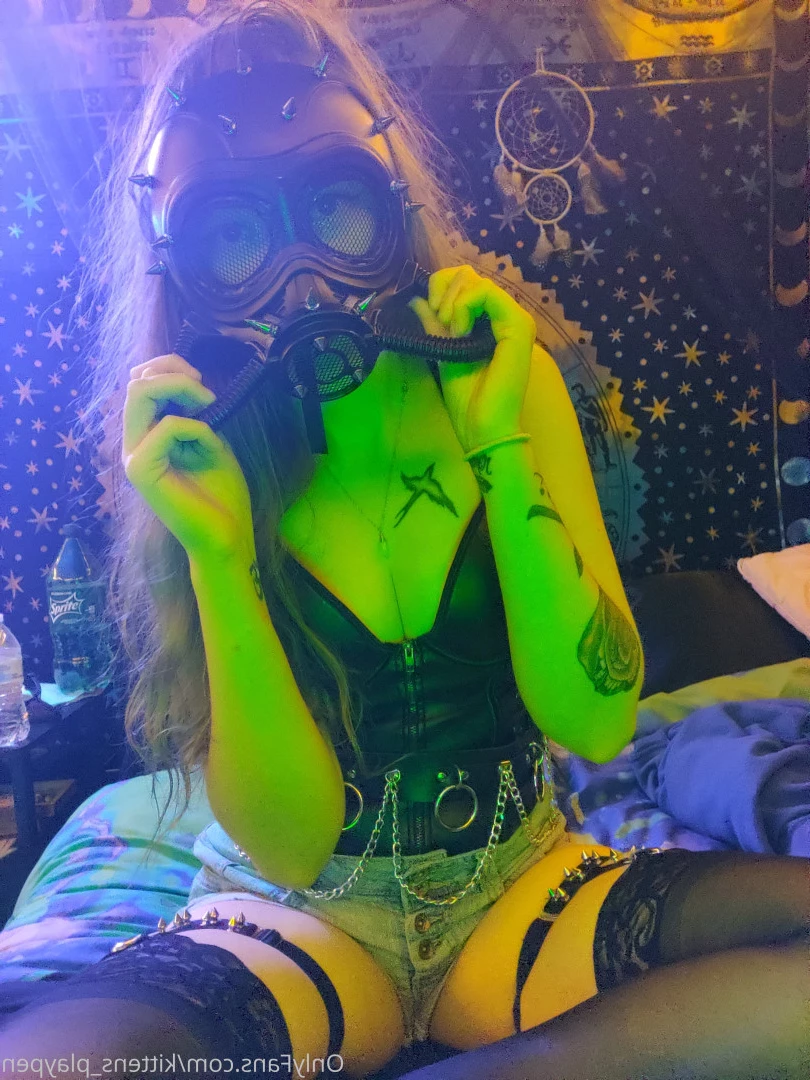 Kitten/Kat🐈🌸 [ kittens_playpen ] Onlyfans leaked photo 10557932 on Hotleaks.tv