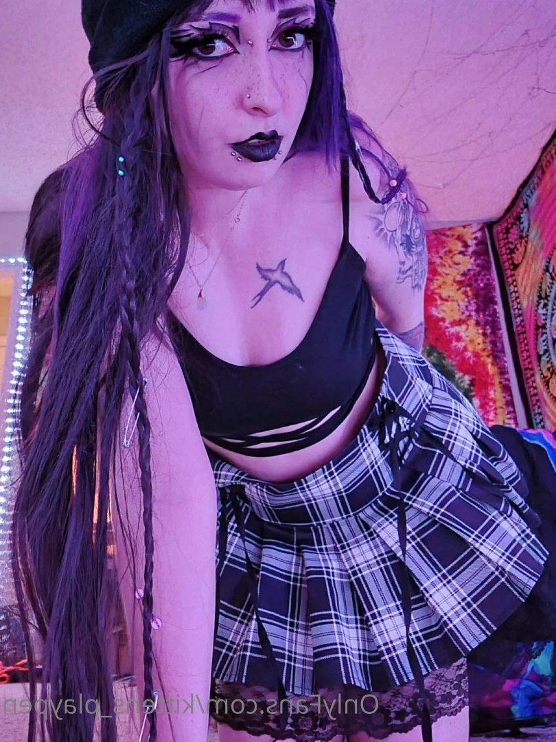Kitten/Kat🐈🌸 [ kittens_playpen ] Onlyfans leaked photo 10573341 on Hotleaks.tv