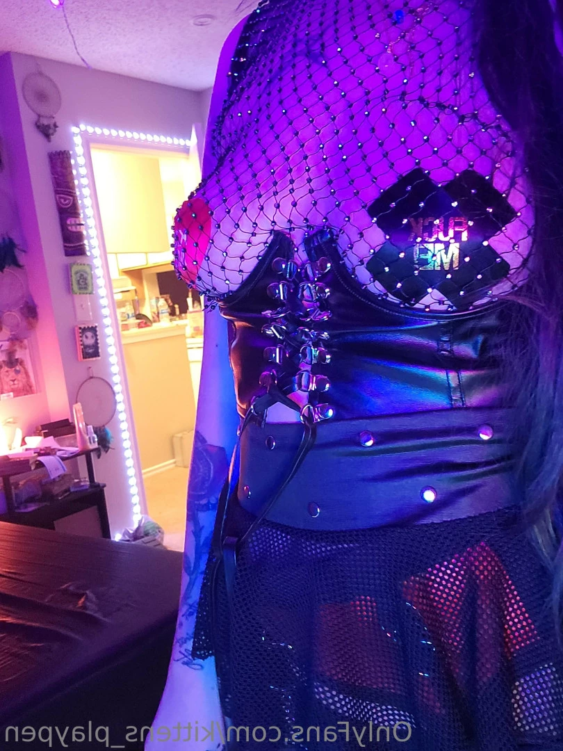 Kitten/Kat🐈🌸 [ kittens_playpen ] Onlyfans leaked photo 10573716 on Hotleaks.tv