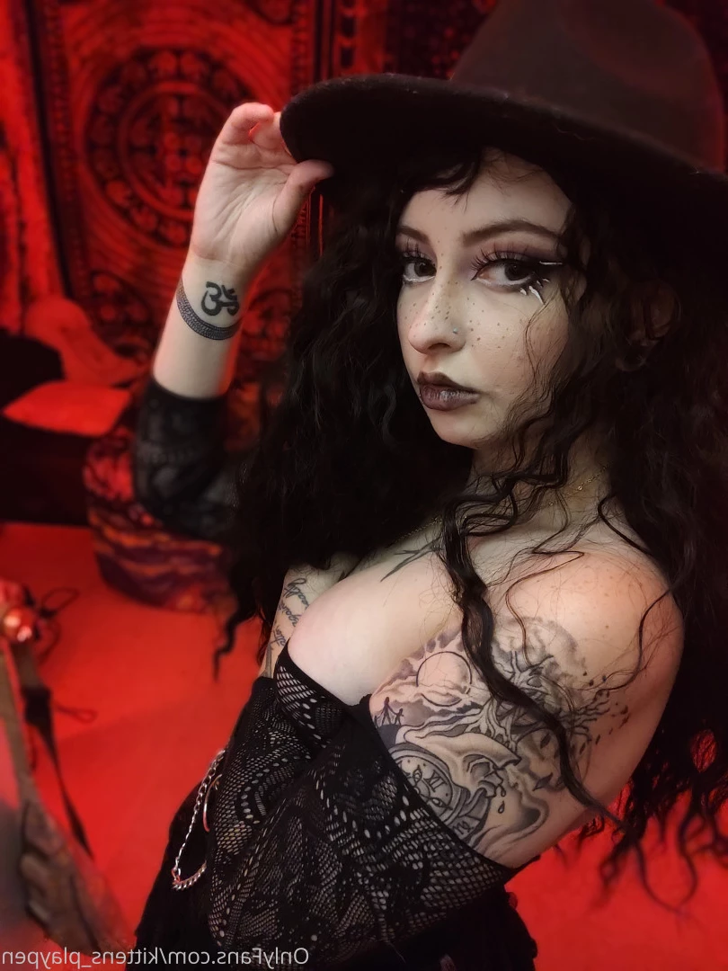 Kitten/Kat🐈🌸 [ kittens_playpen ] Onlyfans leaked photo 10576098 on Hotleaks.tv
