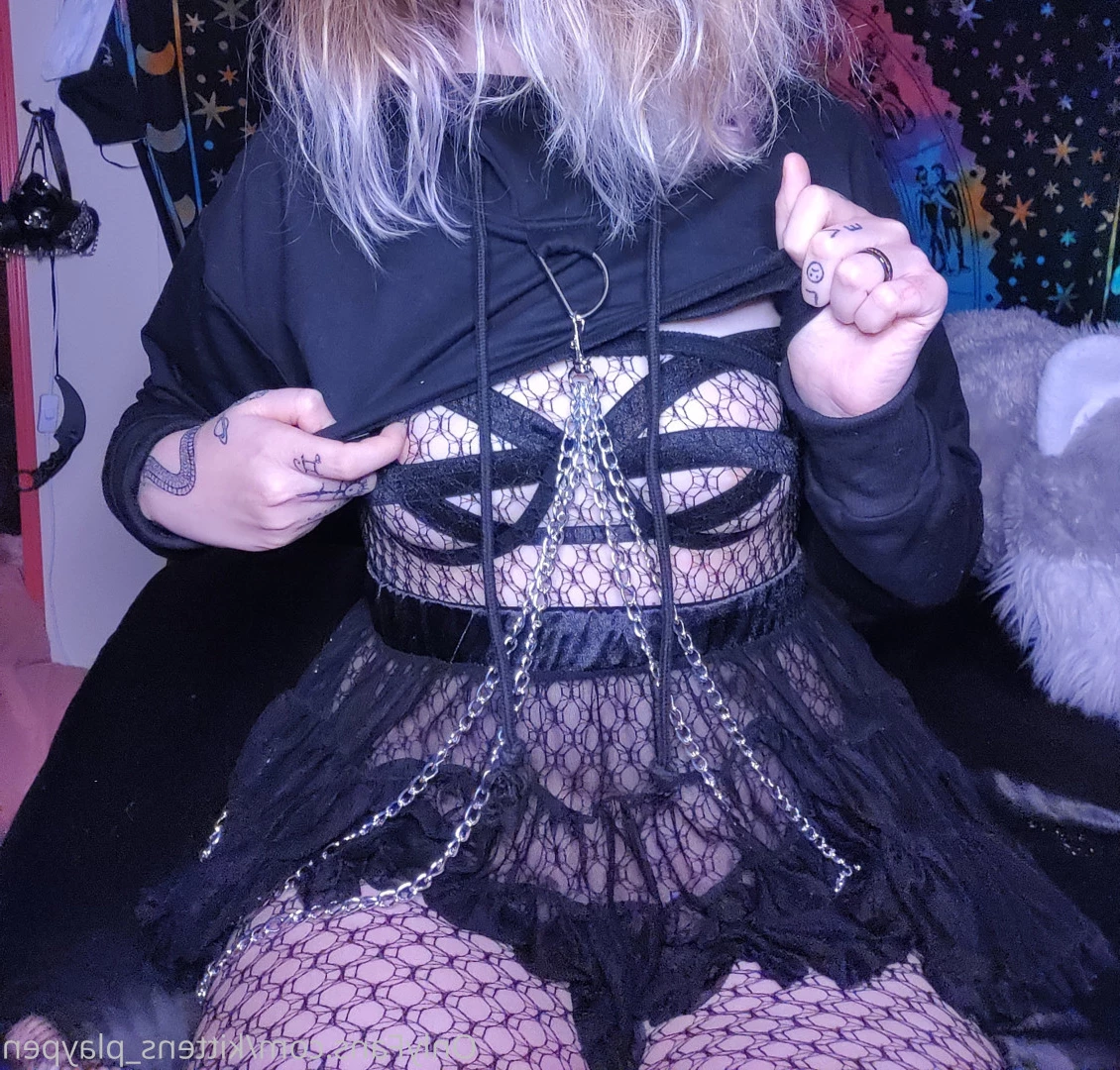 Kitten/Kat🐈🌸 [ kittens_playpen ] Onlyfans leaked photo 10581527 on Hotleaks.tv
