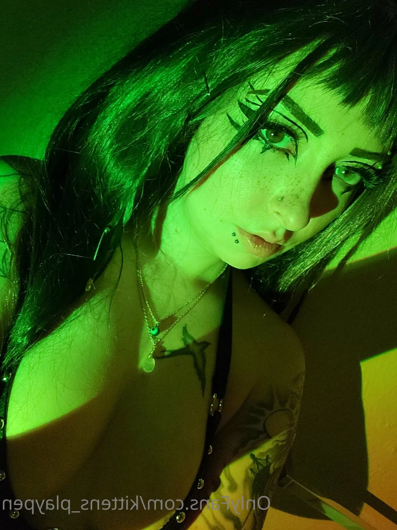 Kitten/Kat🐈🌸 [ kittens_playpen ] Onlyfans leaked photo 10582252 on Hotleaks.tv