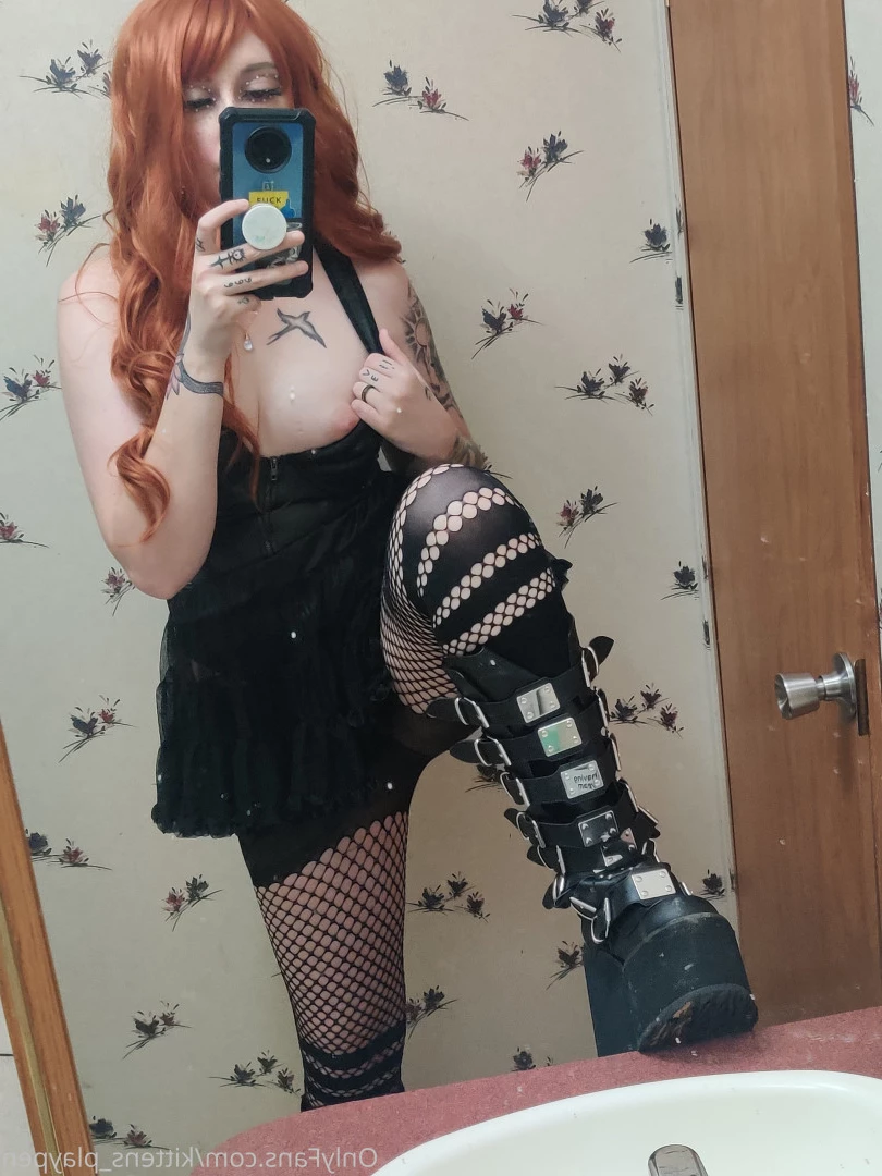 Kitten/Kat🐈🌸 [ kittens_playpen ] Onlyfans leaked photo 10585767 on Hotleaks.tv