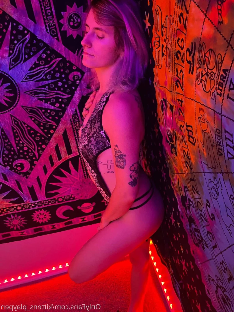 Kitten/Kat🐈🌸 [ kittens_playpen ] Onlyfans leaked photo 10592815 on Hotleaks.tv
