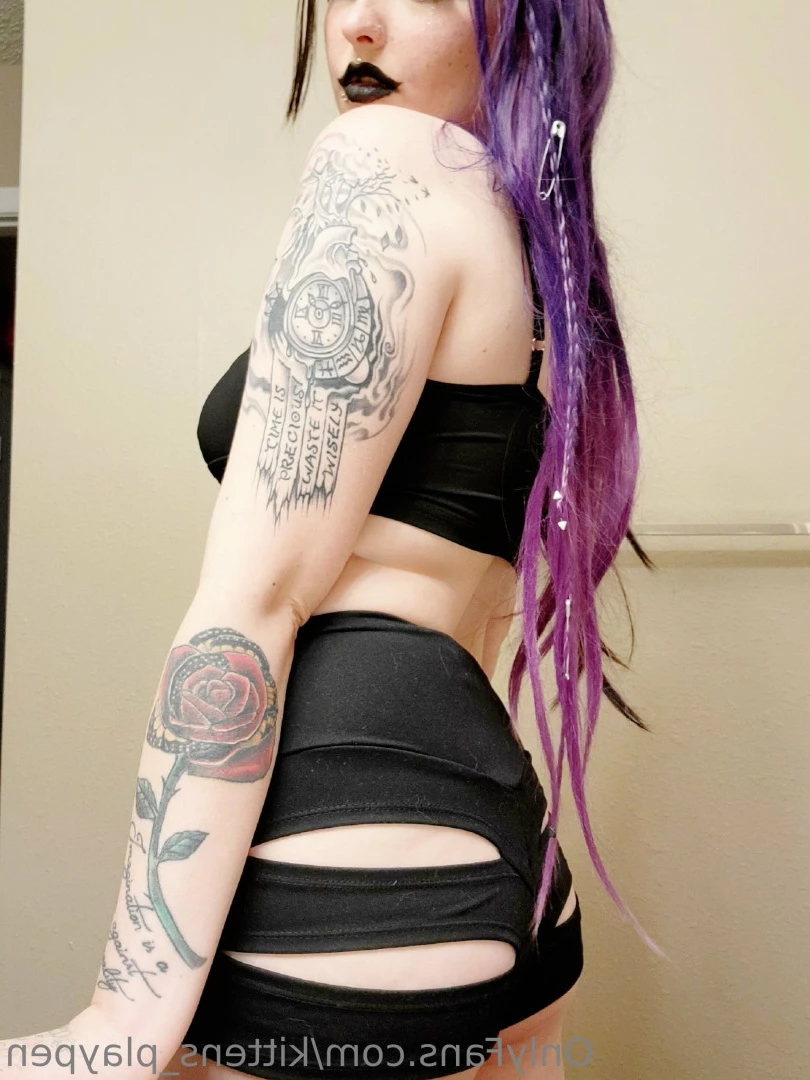 Kitten/Kat🐈🌸 [ kittens_playpen ] Onlyfans leaked photo 10599971 on Hotleaks.tv