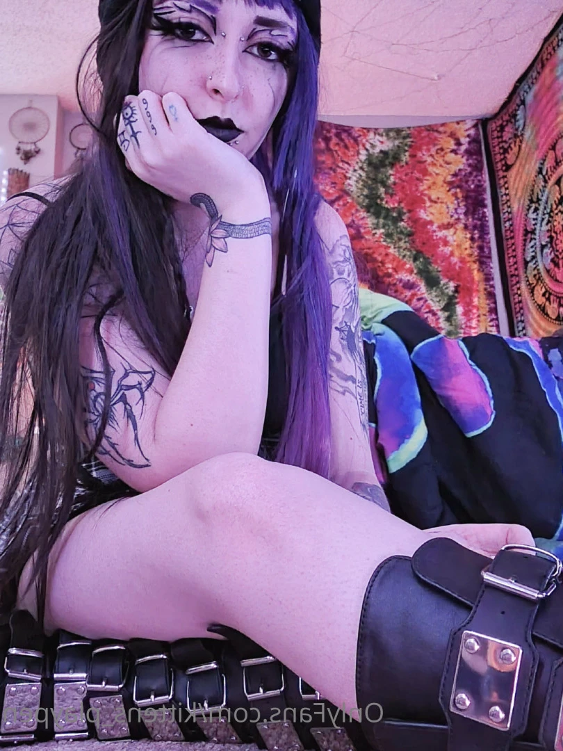Kitten/Kat🐈🌸 [ kittens_playpen ] Onlyfans leaked photo 10604357 on Hotleaks.tv