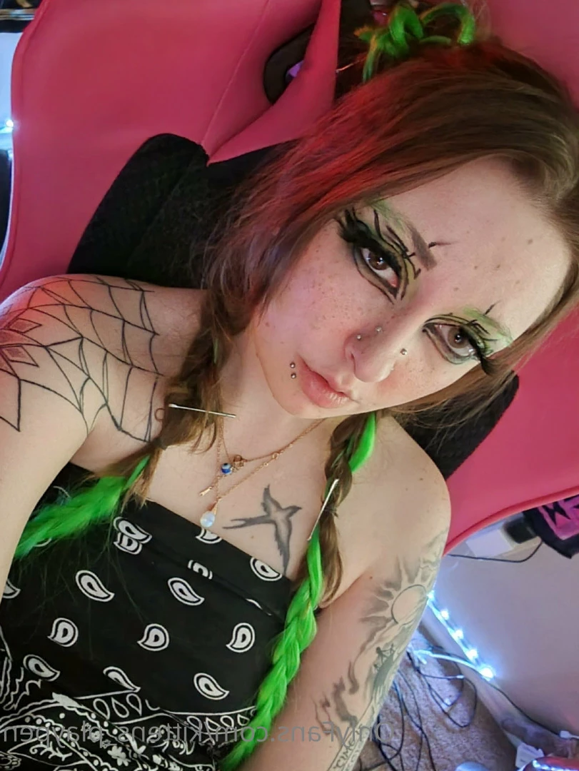 Kitten/Kat🐈🌸 [ kittens_playpen ] Onlyfans leaked photo 10606693 on Hotleaks.tv