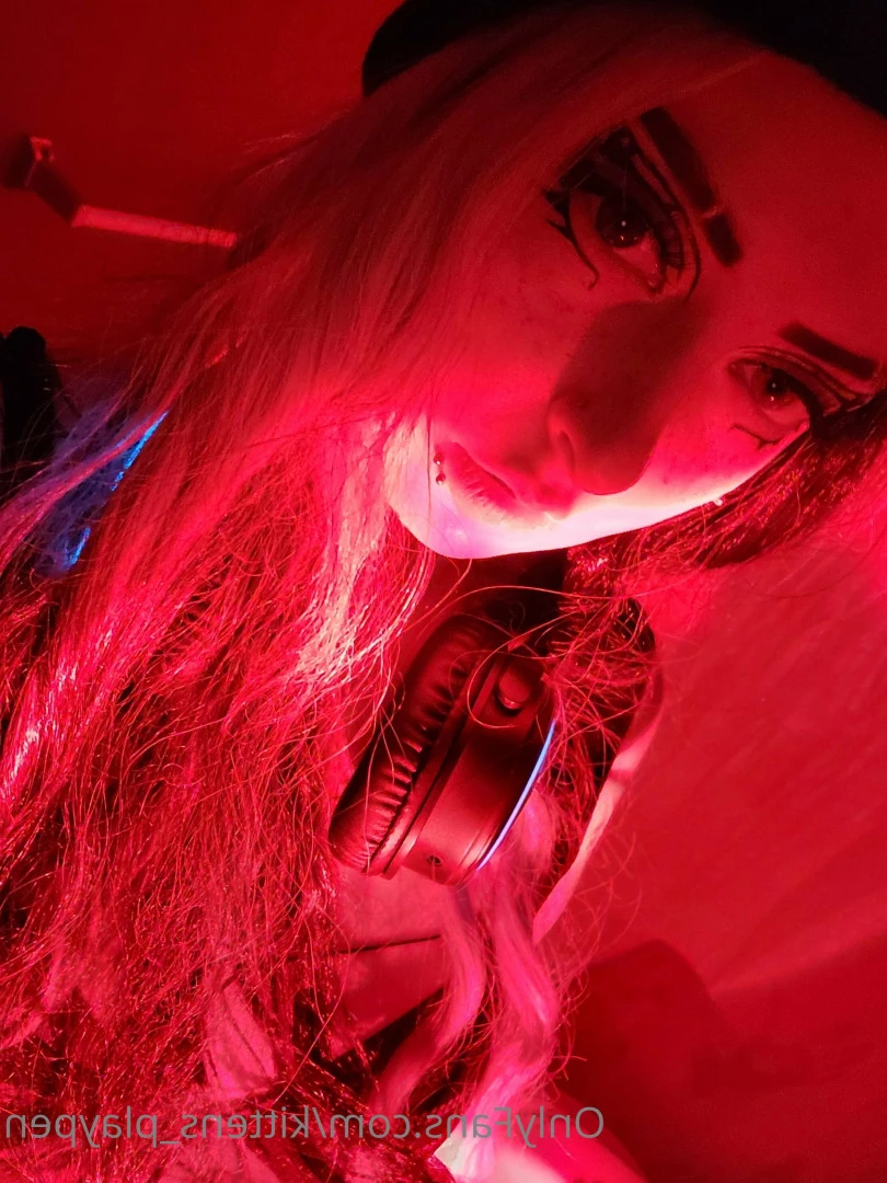 Kitten/Kat🐈🌸 [ kittens_playpen ] Onlyfans leaked photo 10609077 on Hotleaks.tv