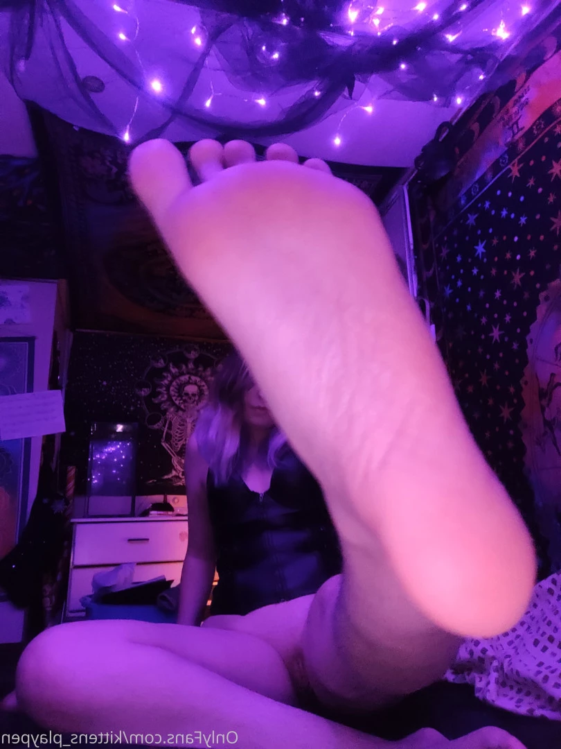 Kitten/Kat🐈🌸 [ kittens_playpen ] Onlyfans leaked photo 10613263 on Hotleaks.tv