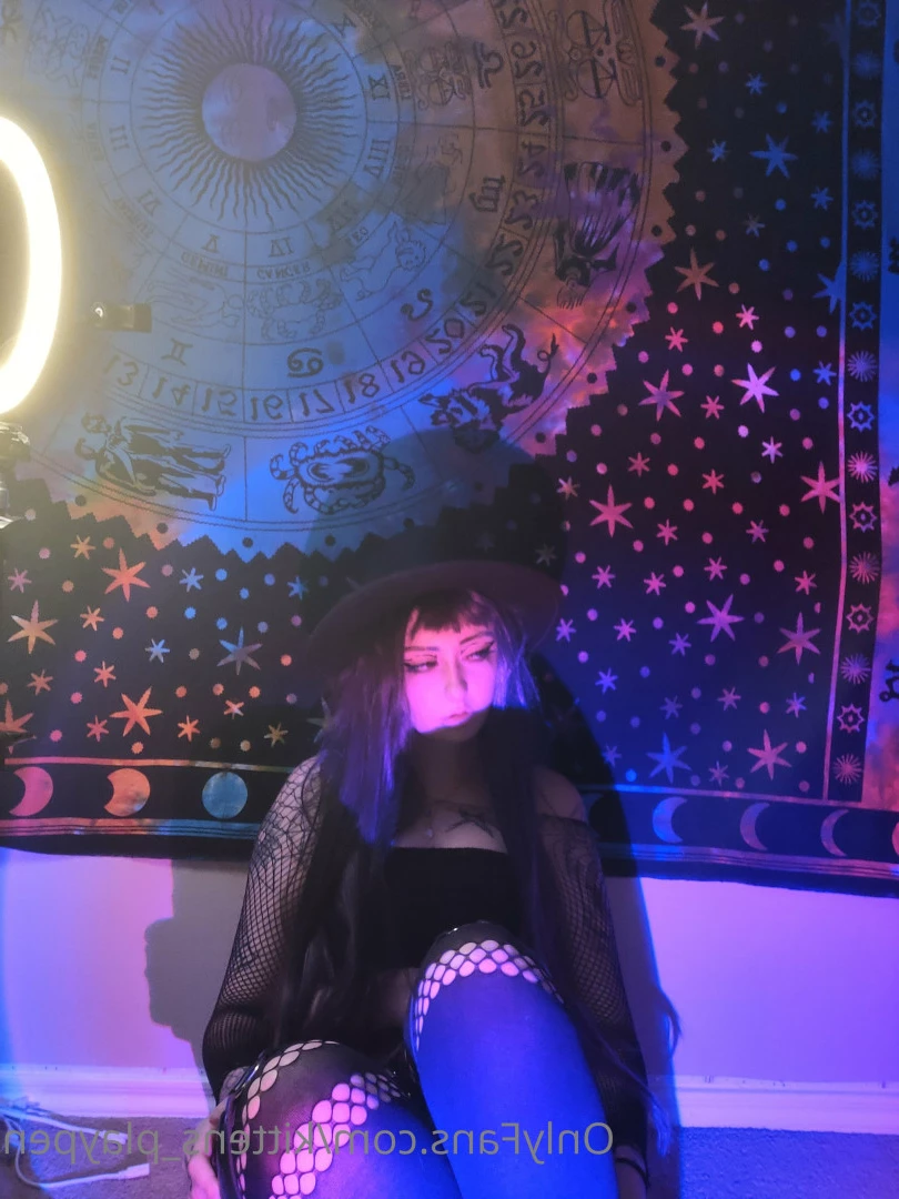 Kitten/Kat🐈🌸 [ kittens_playpen ] Onlyfans leaked photo 10618390 on Hotleaks.tv