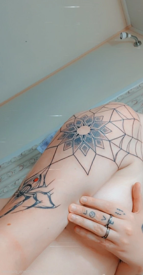 Kitten/Kat🐈🌸 [ kittens_playpen ] Onlyfans leaked photo 10621082 on Hotleaks.tv