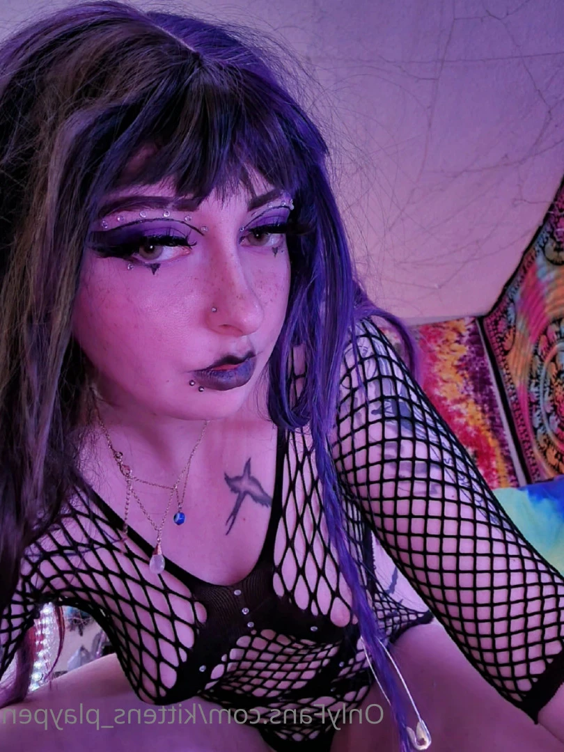 Kitten/Kat🐈🌸 [ kittens_playpen ] Onlyfans leaked photo 10629251 on Hotleaks.tv