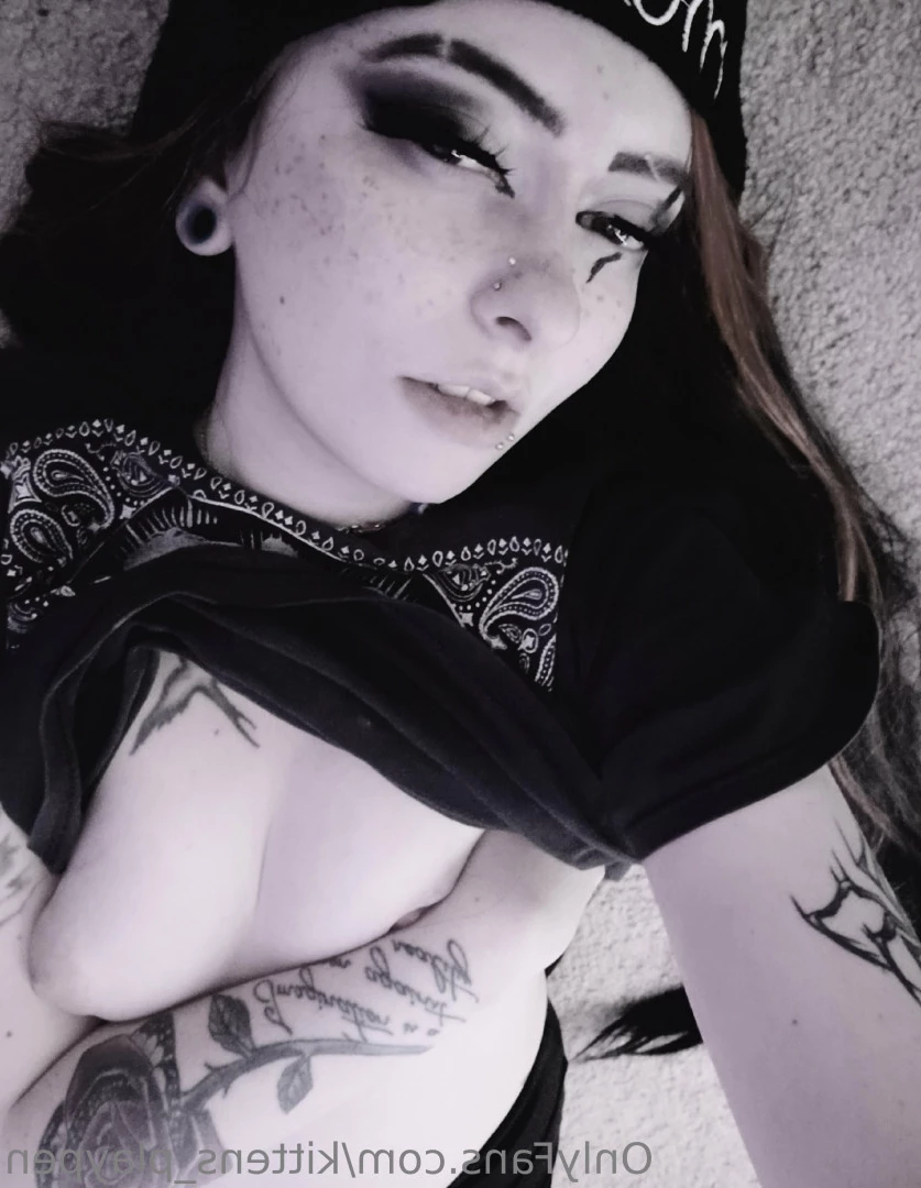 Kitten/Kat🐈🌸 [ kittens_playpen ] Onlyfans leaked photo 10631565 on Hotleaks.tv