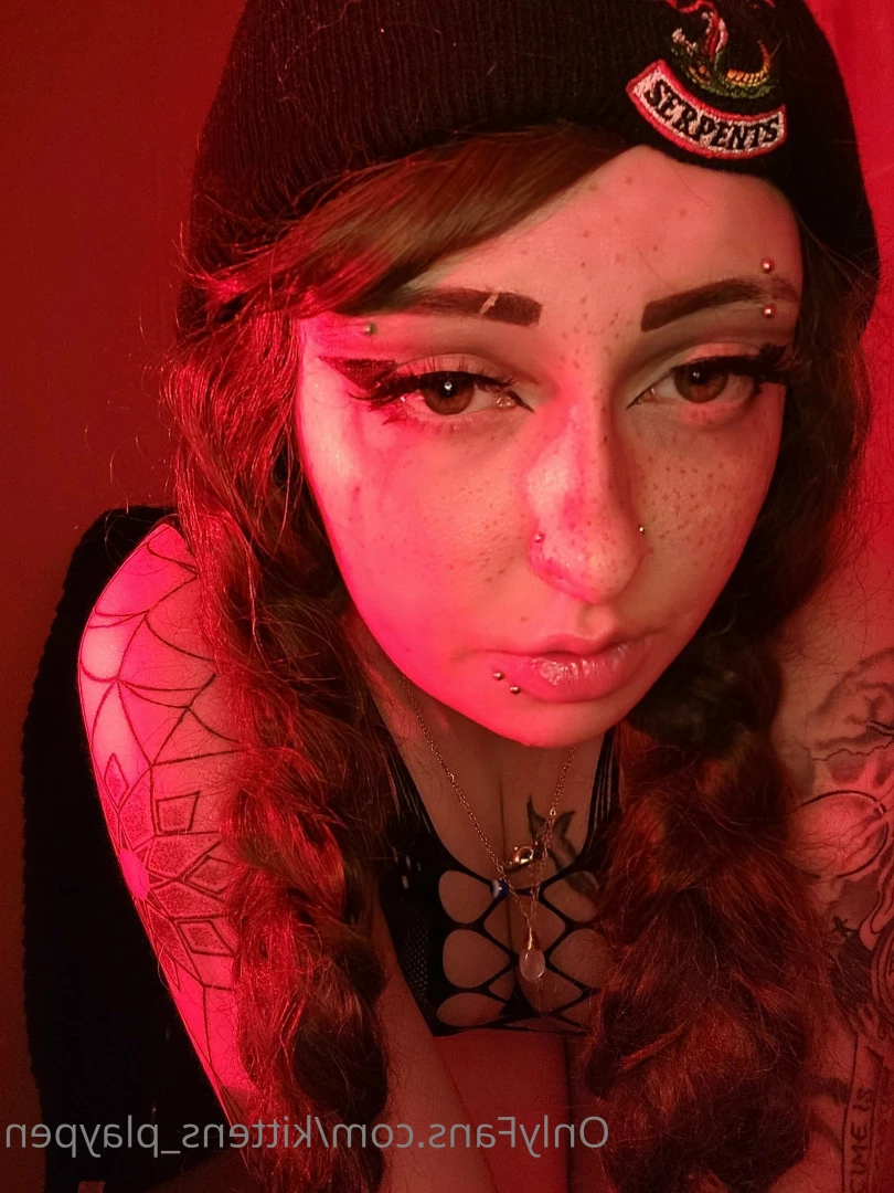 Kitten/Kat🐈🌸 [ kittens_playpen ] Onlyfans leaked photo 10633668 on Hotleaks.tv