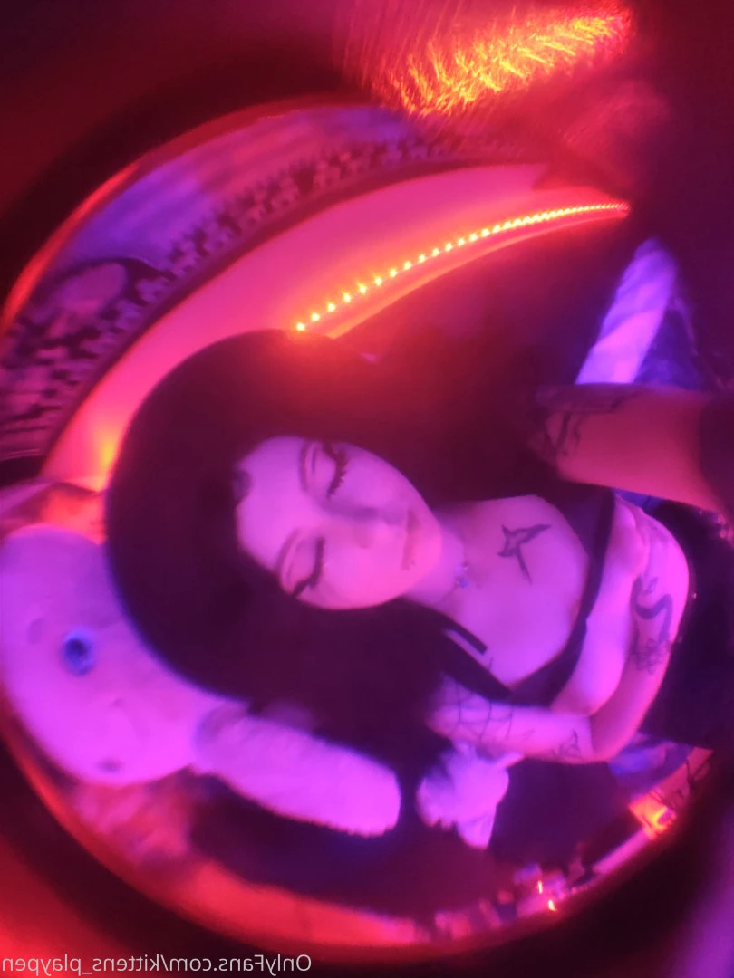 Kitten/Kat🐈🌸 [ kittens_playpen ] Onlyfans leaked photo 10640982 on Hotleaks.tv
