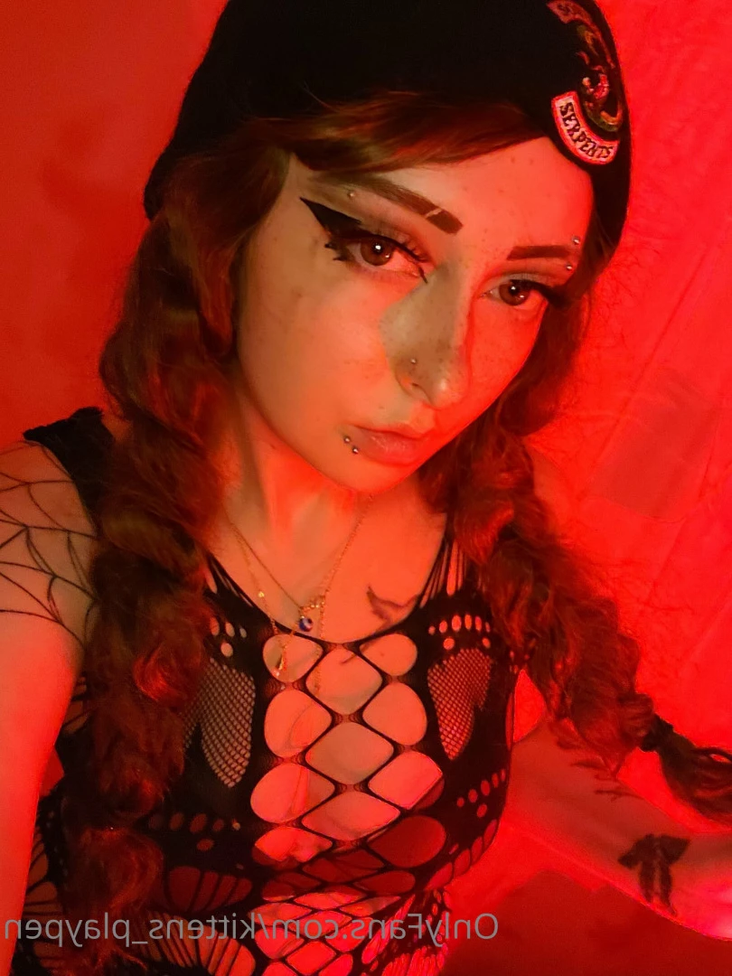 Kitten/Kat🐈🌸 [ kittens_playpen ] Onlyfans leaked photo 10643105 on Hotleaks.tv