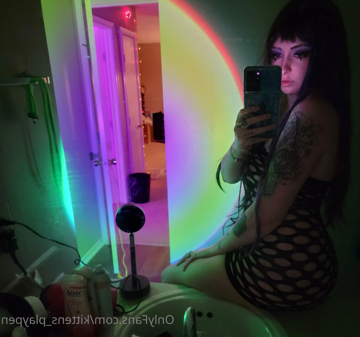 Kitten/Kat🐈🌸 [ kittens_playpen ] Onlyfans leaked photo 10644727 on Hotleaks.tv