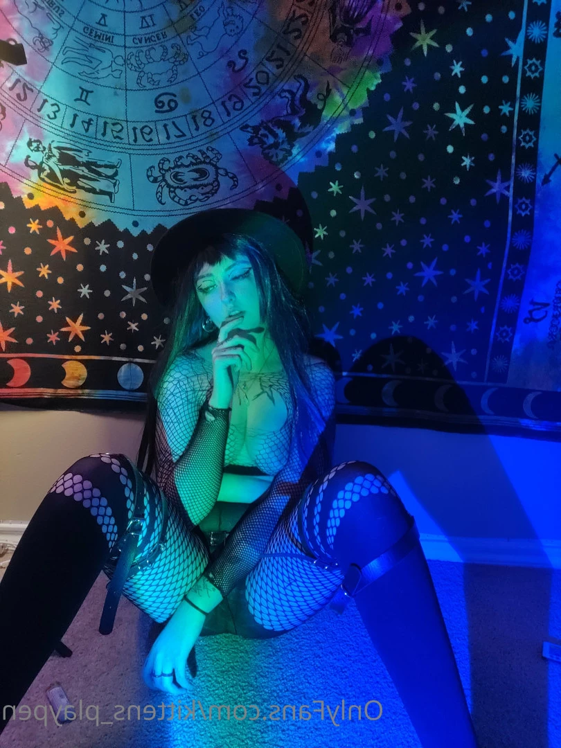 Kitten/Kat🐈🌸 [ kittens_playpen ] Onlyfans leaked photo 10649660 on Hotleaks.tv