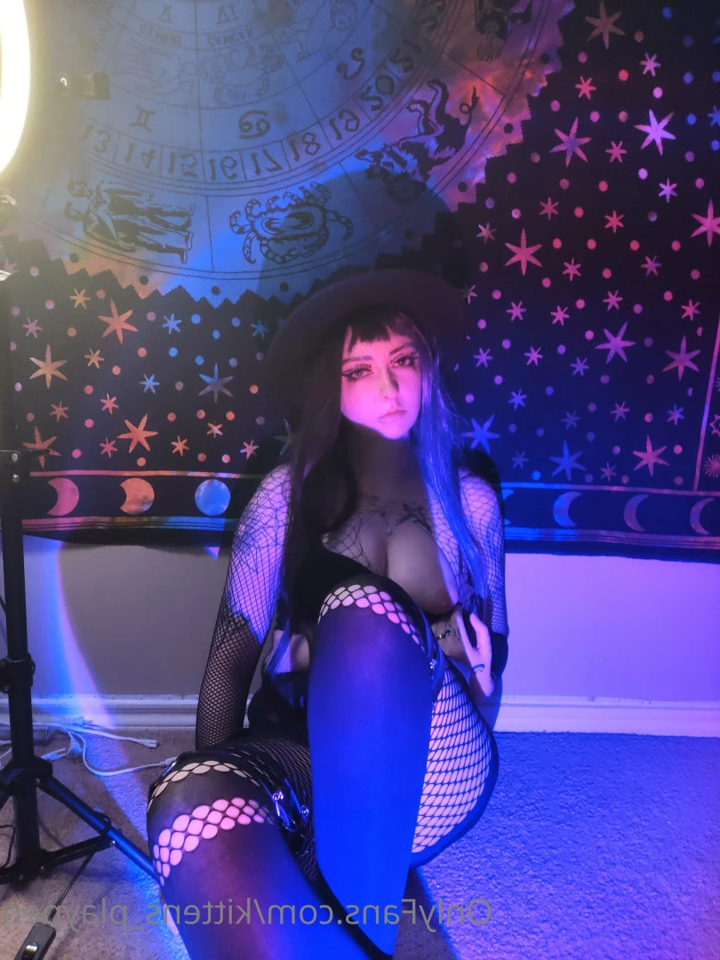 Kitten/Kat🐈🌸 [ kittens_playpen ] Onlyfans leaked photo 10653404 on Hotleaks.tv
