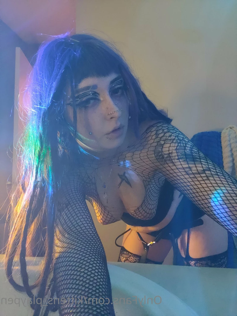 Kitten/Kat🐈🌸 [ kittens_playpen ] Onlyfans leaked photo 10653775 on Hotleaks.tv