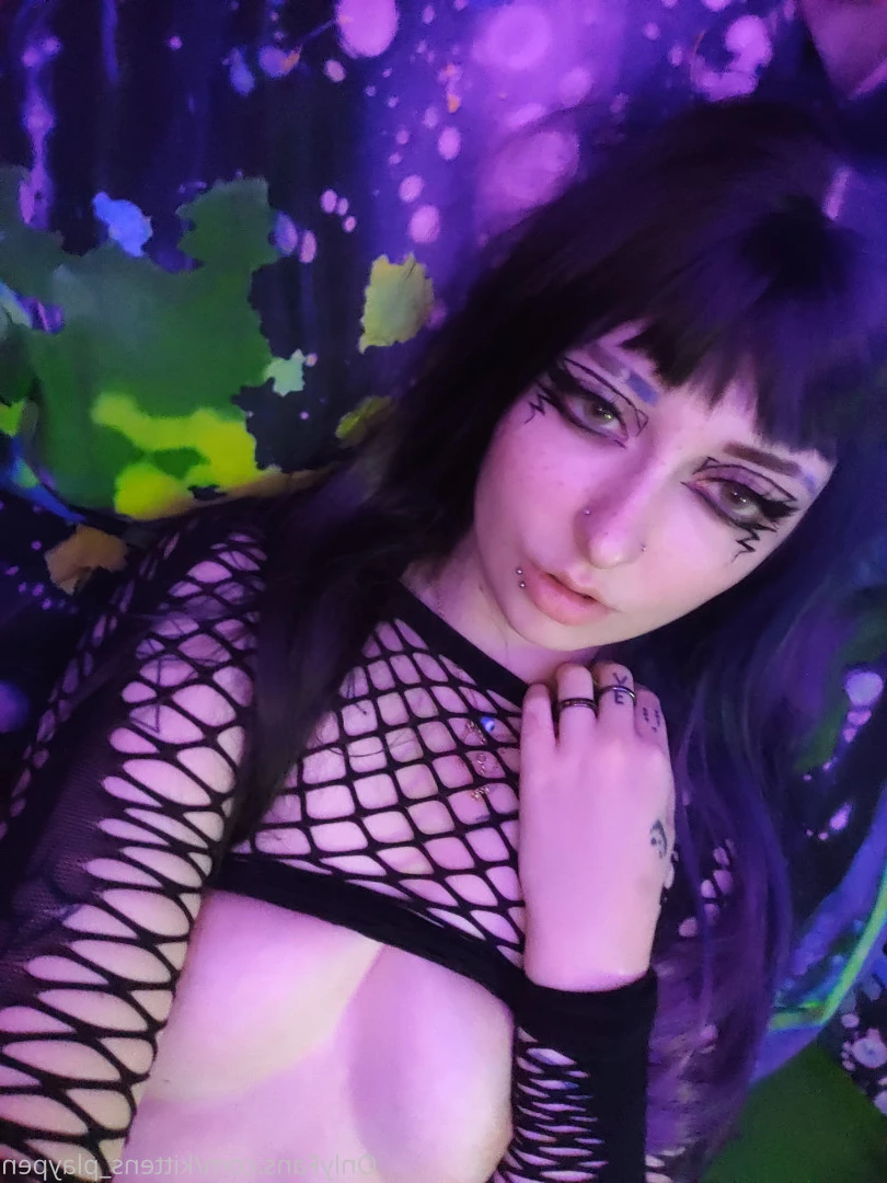 Kitten/Kat🐈🌸 [ kittens_playpen ] Onlyfans leaked photo 10660332 on Hotleaks.tv