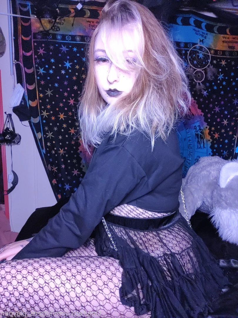 Kitten/Kat🐈🌸 [ kittens_playpen ] Onlyfans leaked photo 10664447 on Hotleaks.tv