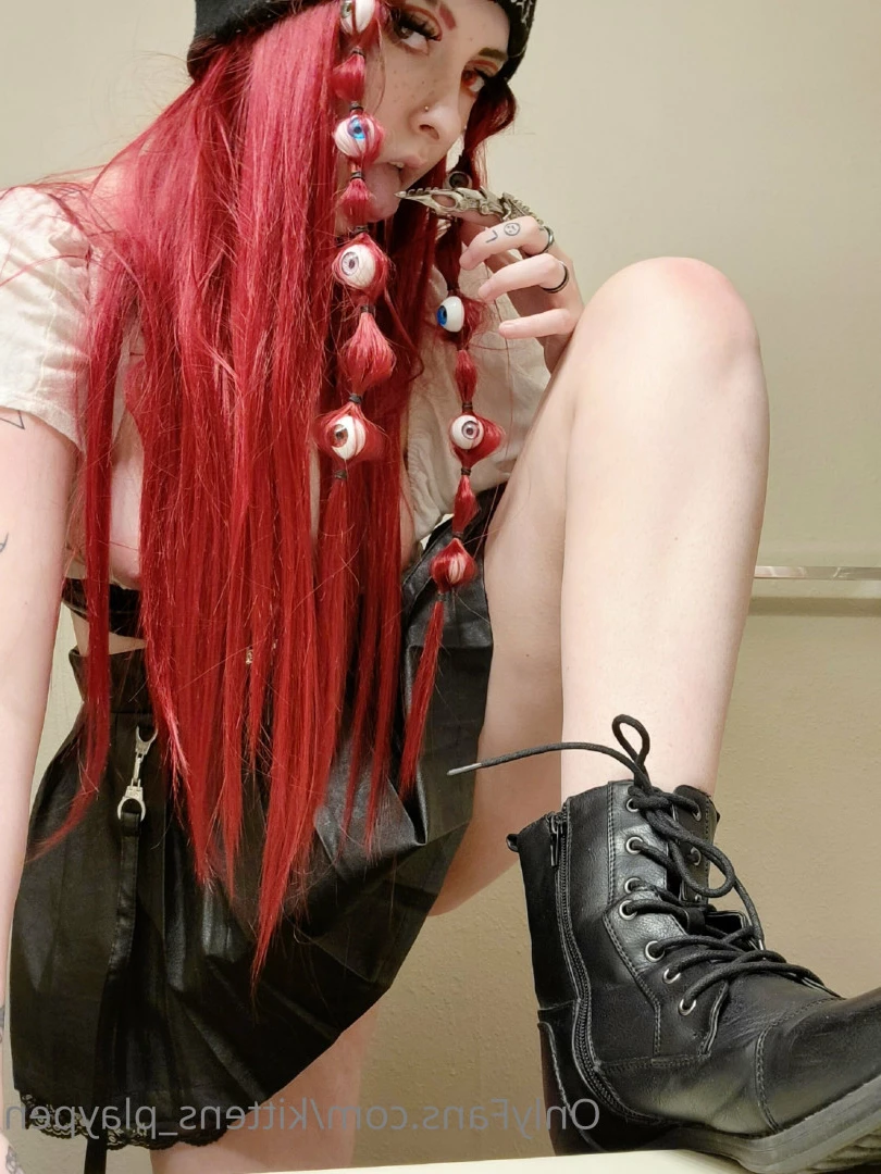 Kitten/Kat🐈🌸 [ kittens_playpen ] Onlyfans leaked photo 10665201 on Hotleaks.tv