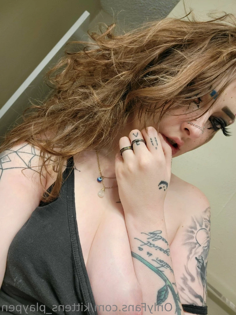 Kitten/Kat🐈🌸 [ kittens_playpen ] Onlyfans leaked photo 10672058 on Hotleaks.tv