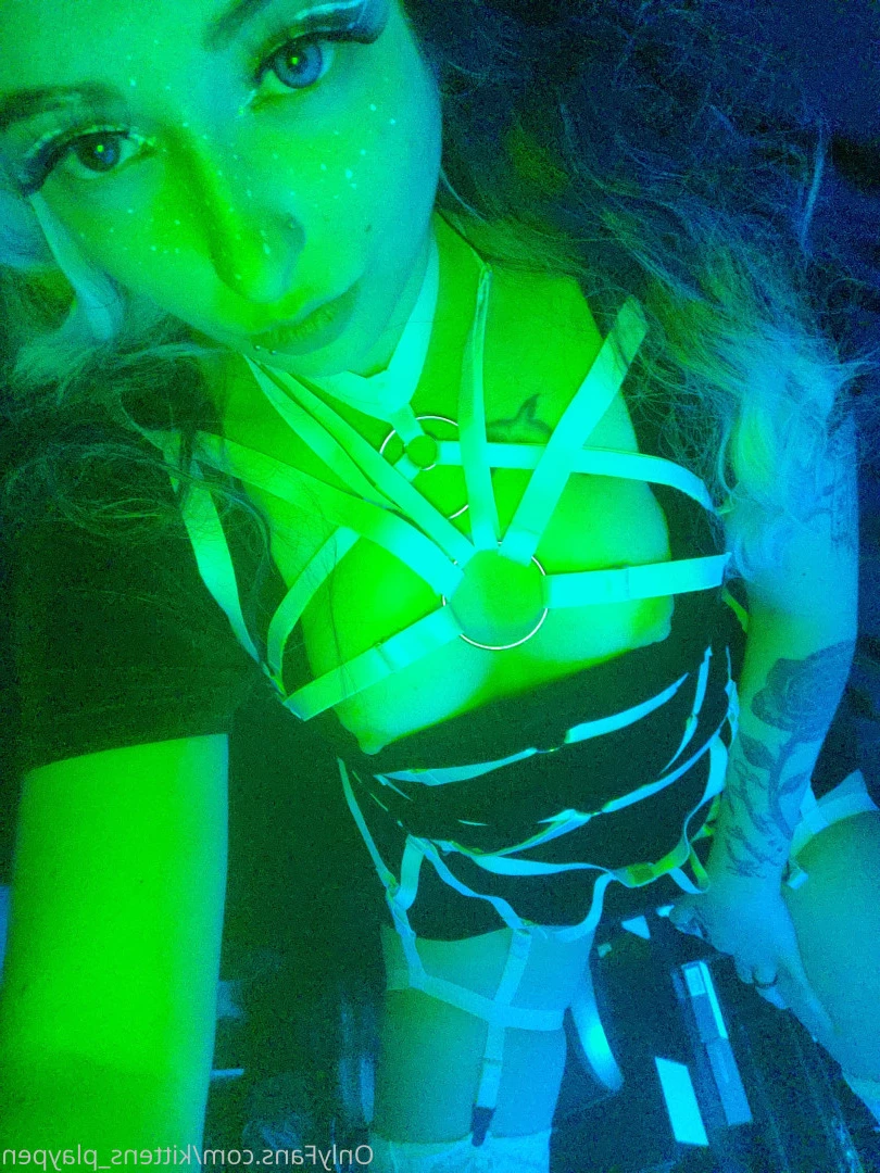 Kitten/Kat🐈🌸 [ kittens_playpen ] Onlyfans leaked photo 10672194 on Hotleaks.tv