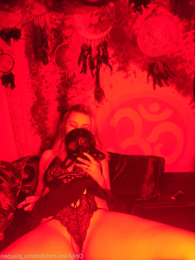 Kitten/Kat🐈🌸 [ kittens_playpen ] Onlyfans leaked photo 10692204 on Hotleaks.tv