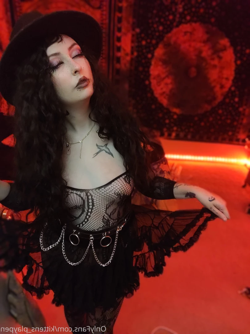 Kitten/Kat🐈🌸 [ kittens_playpen ] Onlyfans leaked photo 10701796 on Hotleaks.tv