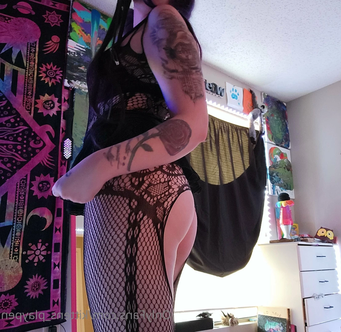 Kitten/Kat🐈🌸 [ kittens_playpen ] Onlyfans leaked photo 10708711 on Hotleaks.tv