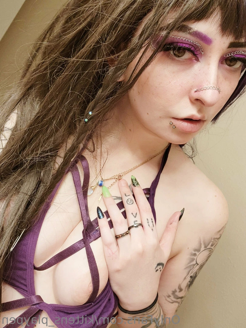 Kitten/Kat🐈🌸 [ kittens_playpen ] Onlyfans leaked photo 10712241 on Hotleaks.tv