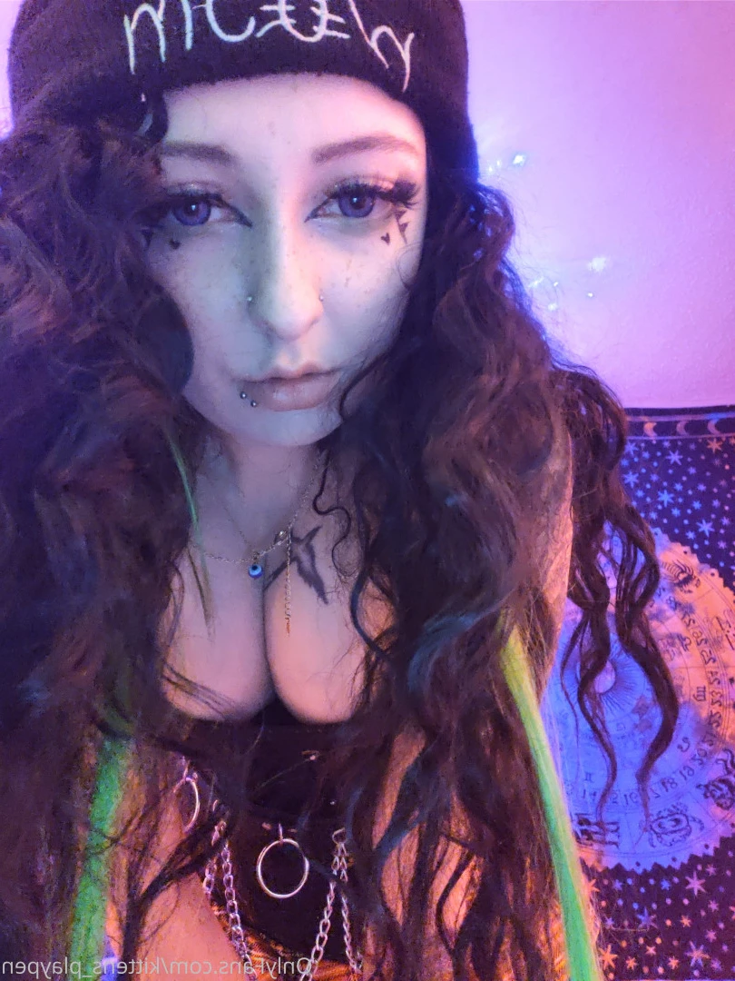 Kitten/Kat🐈🌸 [ kittens_playpen ] Onlyfans leaked photo 10721864 on Hotleaks.tv