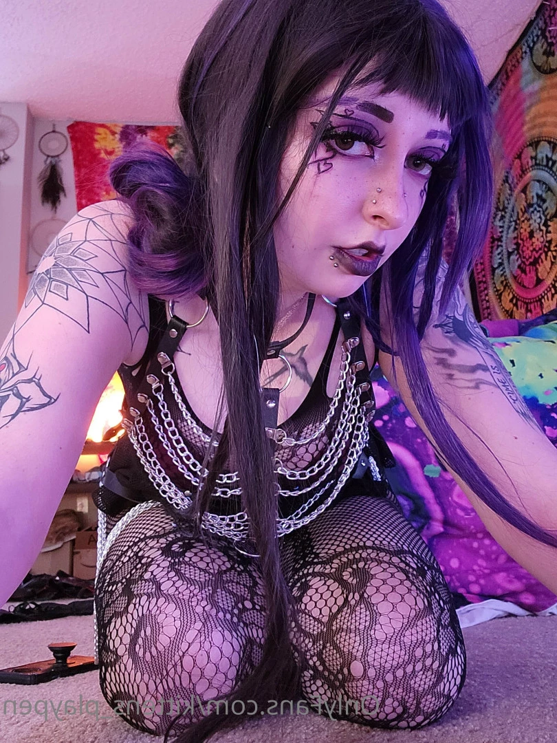 Kitten/Kat🐈🌸 [ kittens_playpen ] Onlyfans leaked photo 10723184 on Hotleaks.tv