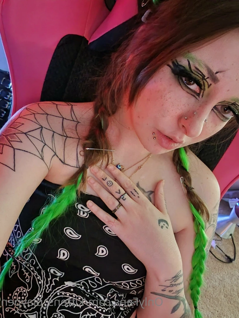 Kitten/Kat🐈🌸 [ kittens_playpen ] Onlyfans leaked photo 10723562 on Hotleaks.tv